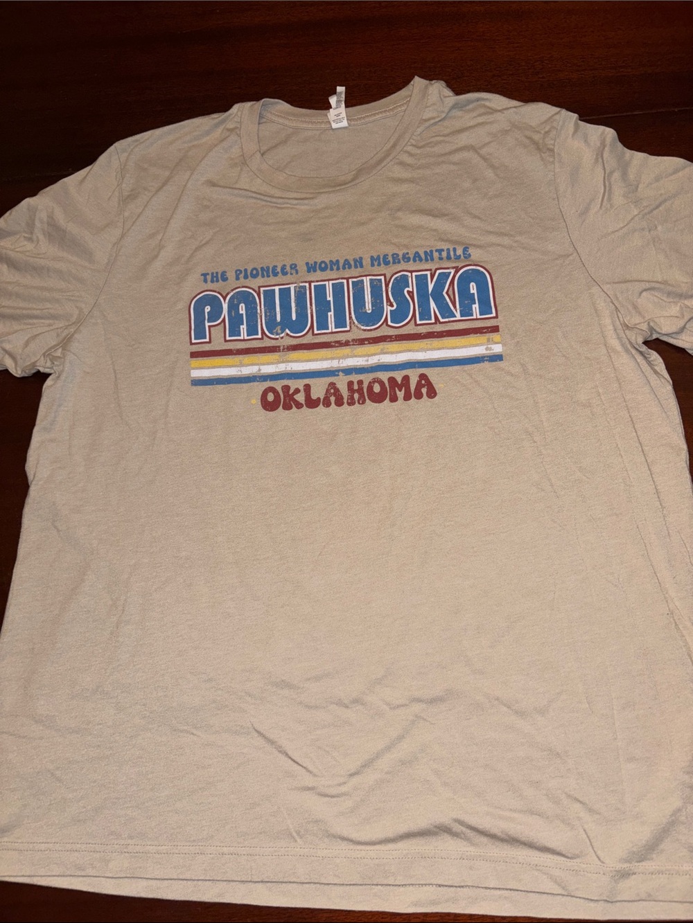 The Pioneer Woman Mercantile Distressed 
T Shirt XXL Pawhuska OK